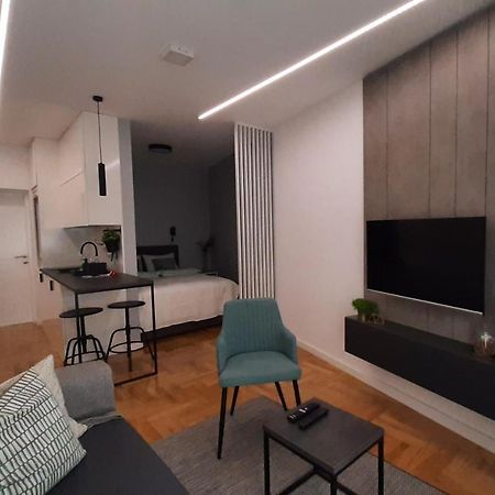 Nina Studio Apartment Bijeljina Luaran gambar