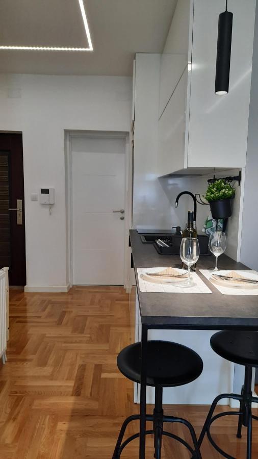 Nina Studio Apartment Bijeljina Luaran gambar